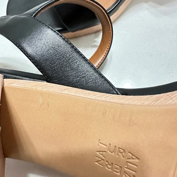 Naturalizer Womens Rose Black Leather Block Heel Sandals Square Toe Size 12 - Picture 8 of 9